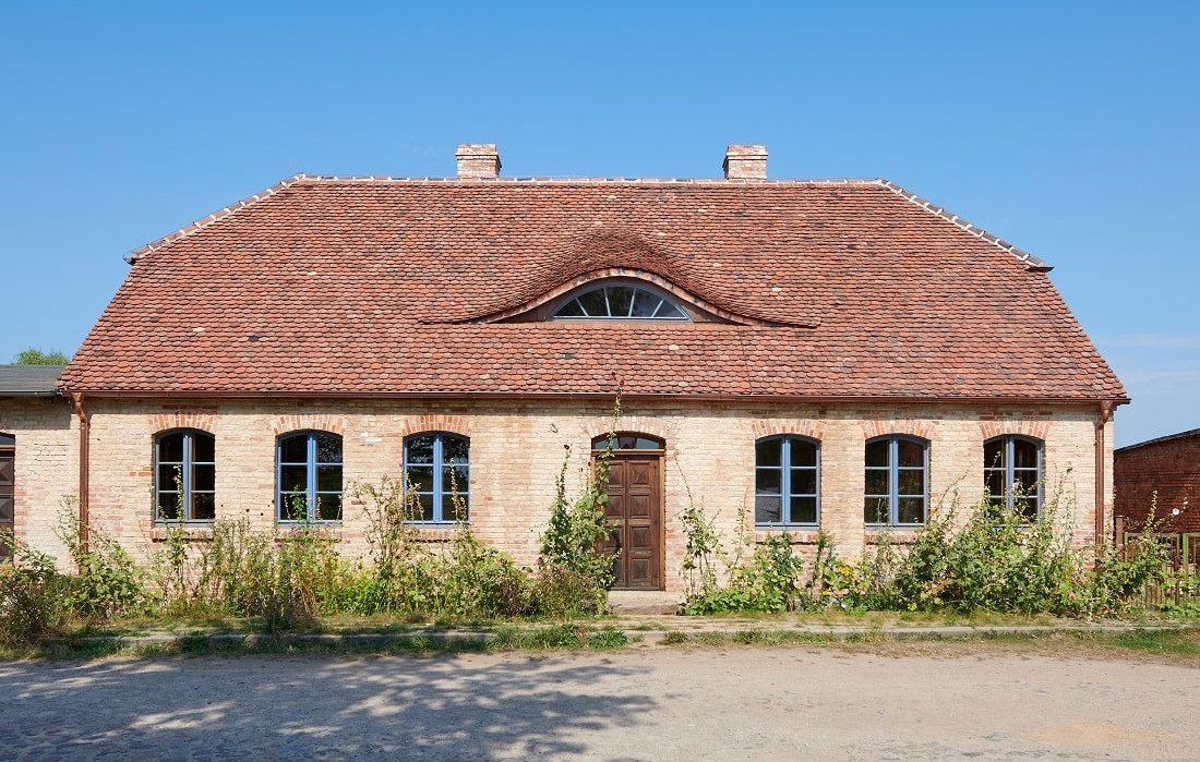 Gabriele Riesner, Architektin, Berlin, Restaurierung Alter Krug, Friedenfelde/Uckermark, Straßenansicht